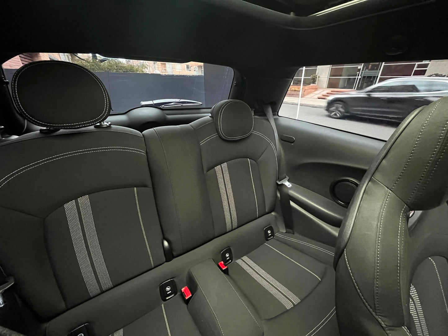 MINI Cooper S Modelo 2019 JCW Style