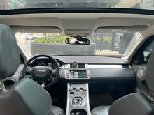Cargar imagen en el visor de la galería, Land Rover Evoque Modelo 2015
