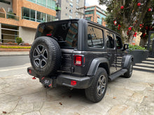 Cargar imagen en el visor de la galería, Jeep Wrangler Unlimited Modelo 2021
