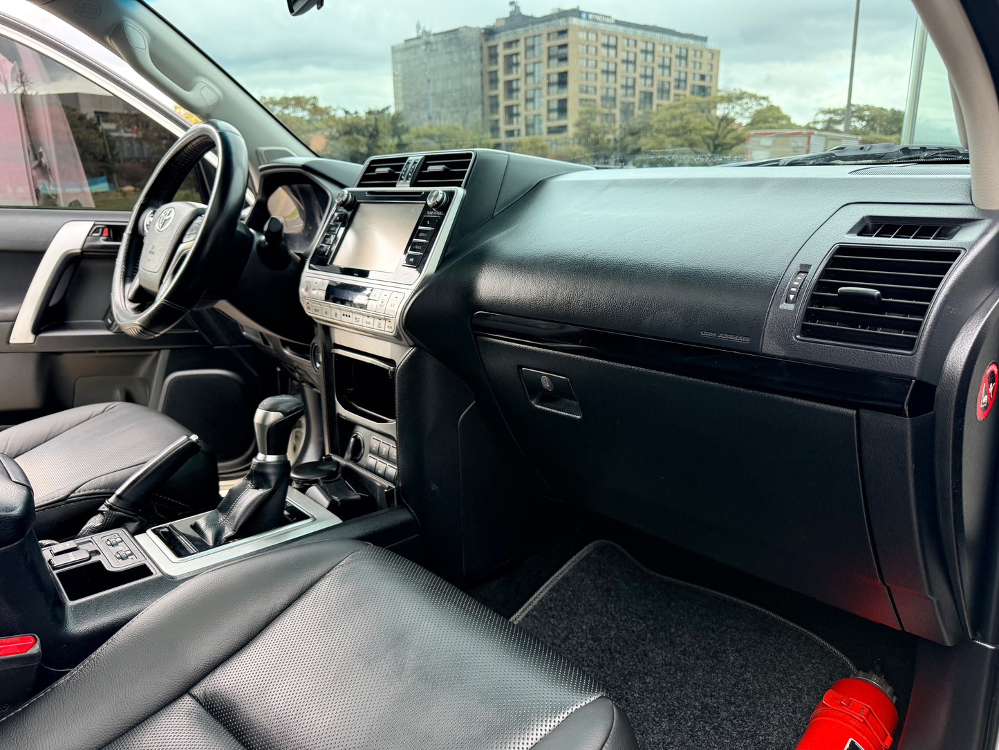 TOYOTA LAND CRUISER PRADO TX-L II (2018)

139.903 km | 🛢️ Diésel | 7 pasajeros