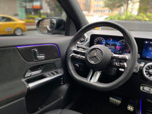 Cargar imagen en el visor de la galería, Mercedes-Benz GLA 250 4MATIC Hibrida Modelo 2025
