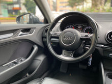 Cargar imagen en el visor de la galería, Audi A3 Sportback Modelo 2017
