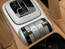 Cargar imagen en el visor de la galería, Porsche Cayenne S Modelo 2008
