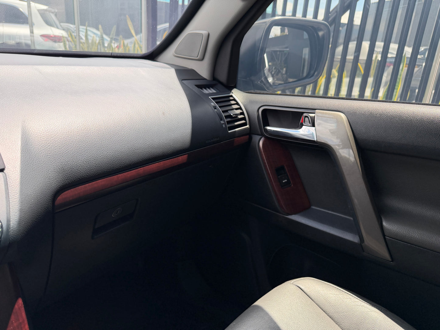 Toyota Prado VX 4.0 Modelo 2017 - Autos 93