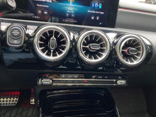 Cargar imagen en el visor de la galería, Mercedes-Benz AMG A35 4MATIC Modelo 2022
