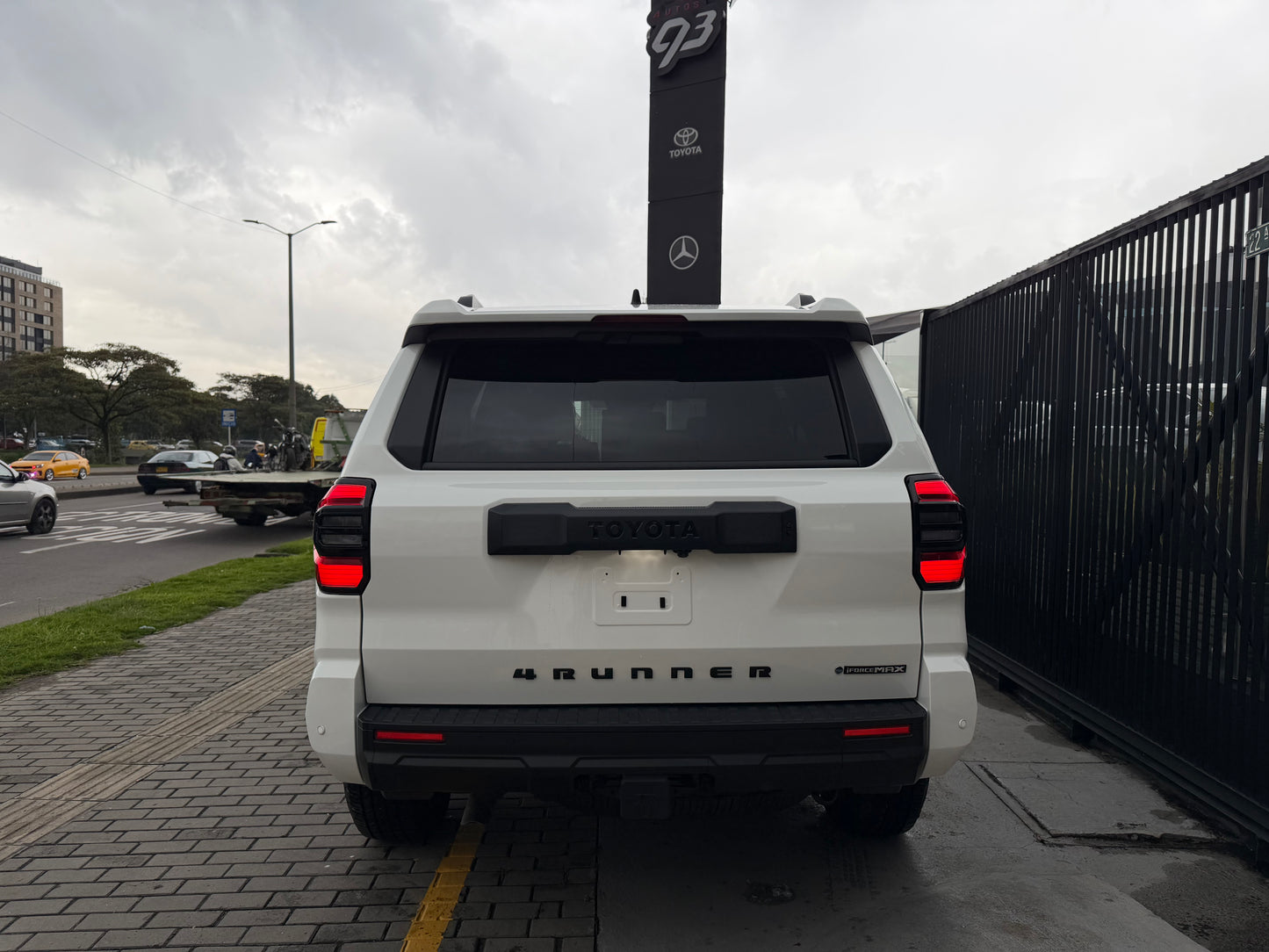 Toyota 4Runner TRD Off Road Hybrid Modelo 2025