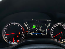 Cargar imagen en el visor de la galería, Toyota Land Cruiser 300 ZX Modelo 2023
