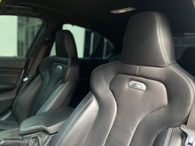 Cargar imagen en el visor de la galería, BMW M3 Sedán Modelo 2015

