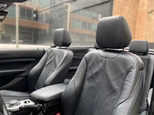 Cargar imagen en el visor de la galería, BMW M240I Cabriolet Modelo 2021
