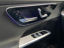Cargar imagen en el visor de la galería, Mercedes-Benz GLC 300 4MATIC Híbrido Modelo 2024
