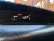 Cargar imagen en el visor de la galería, Ford Mustang GT Modelo 2020
