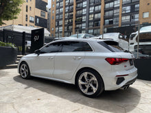 Cargar imagen en el visor de la galería, Audi S3 Sportback Modelo 2023
