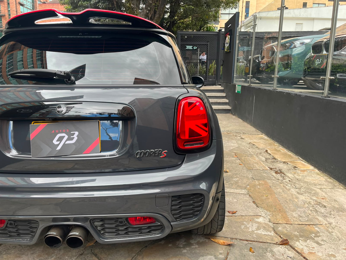 MINI Cooper S Modelo 2019 JCW Style