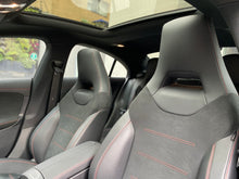 Cargar imagen en el visor de la galería, Mercedes-Benz CLA 200 Modelo 2023
