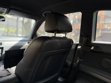 Cargar imagen en el visor de la galería, BMW M3 Coupé Modelo 2011
