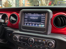 Cargar imagen en el visor de la galería, Jeep Wrangler Unlimited Modelo 2021
