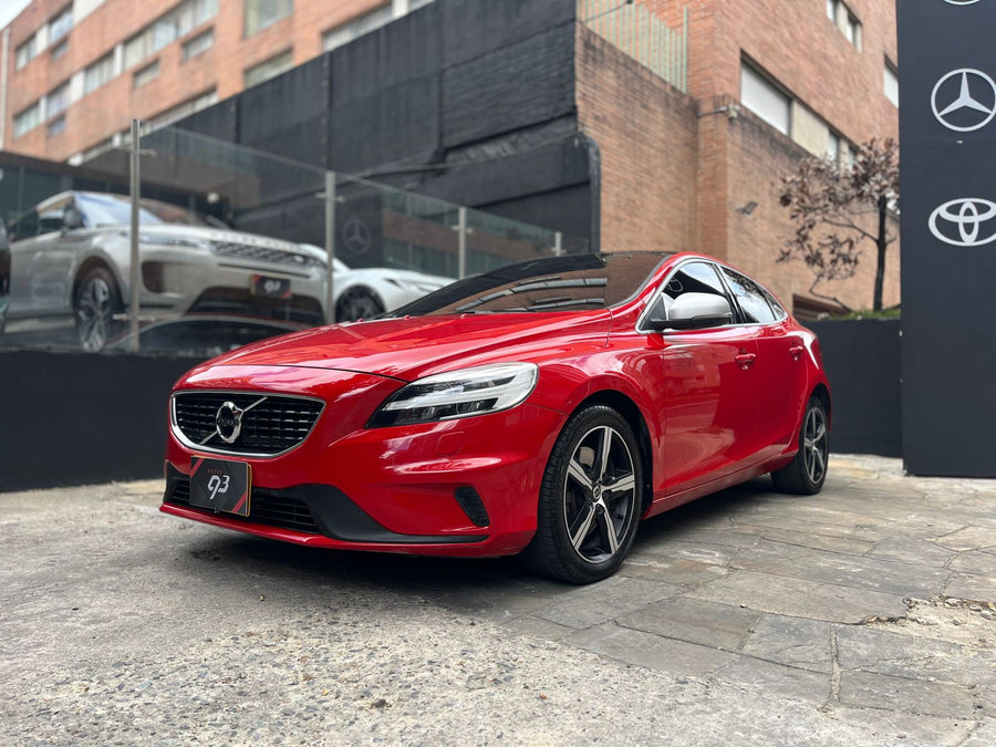 Volvo V40 T4 R-Design Modelo 2019