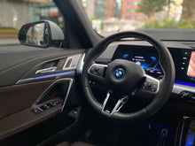Cargar imagen en el visor de la galería, BMW IX1 xDrive30 Modelo 2025
