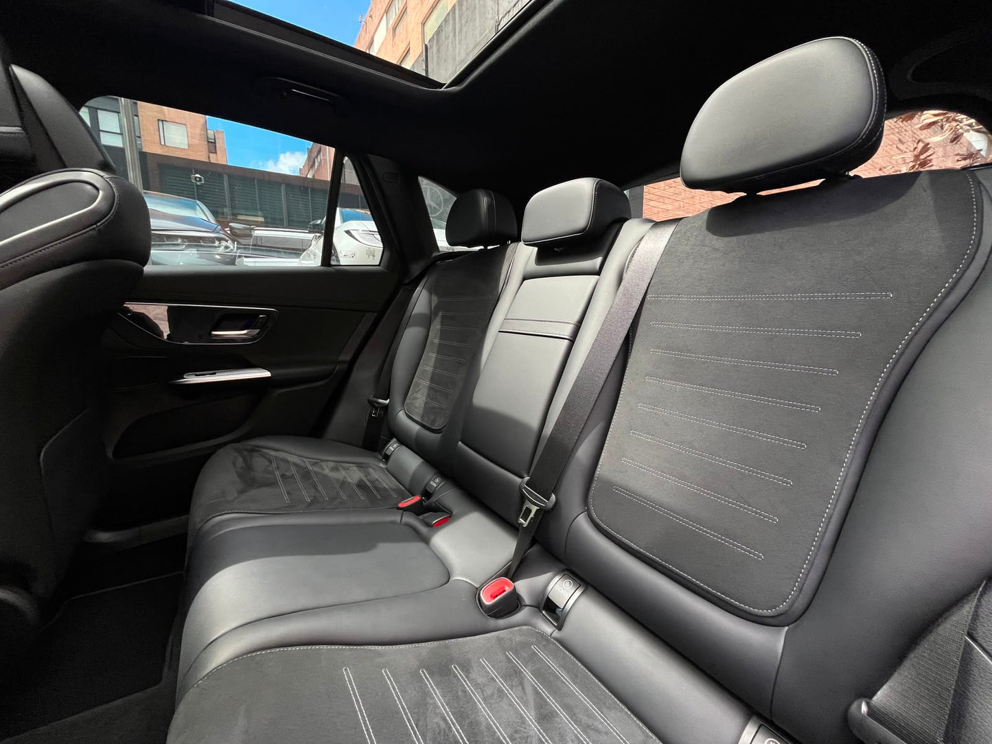 Mercedes-Benz GLC 300 4MATIC Modelo 2025