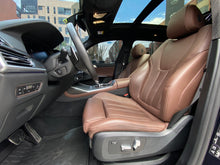 Cargar imagen en el visor de la galería, BMW X7 xDrive40I Modelo 2022

