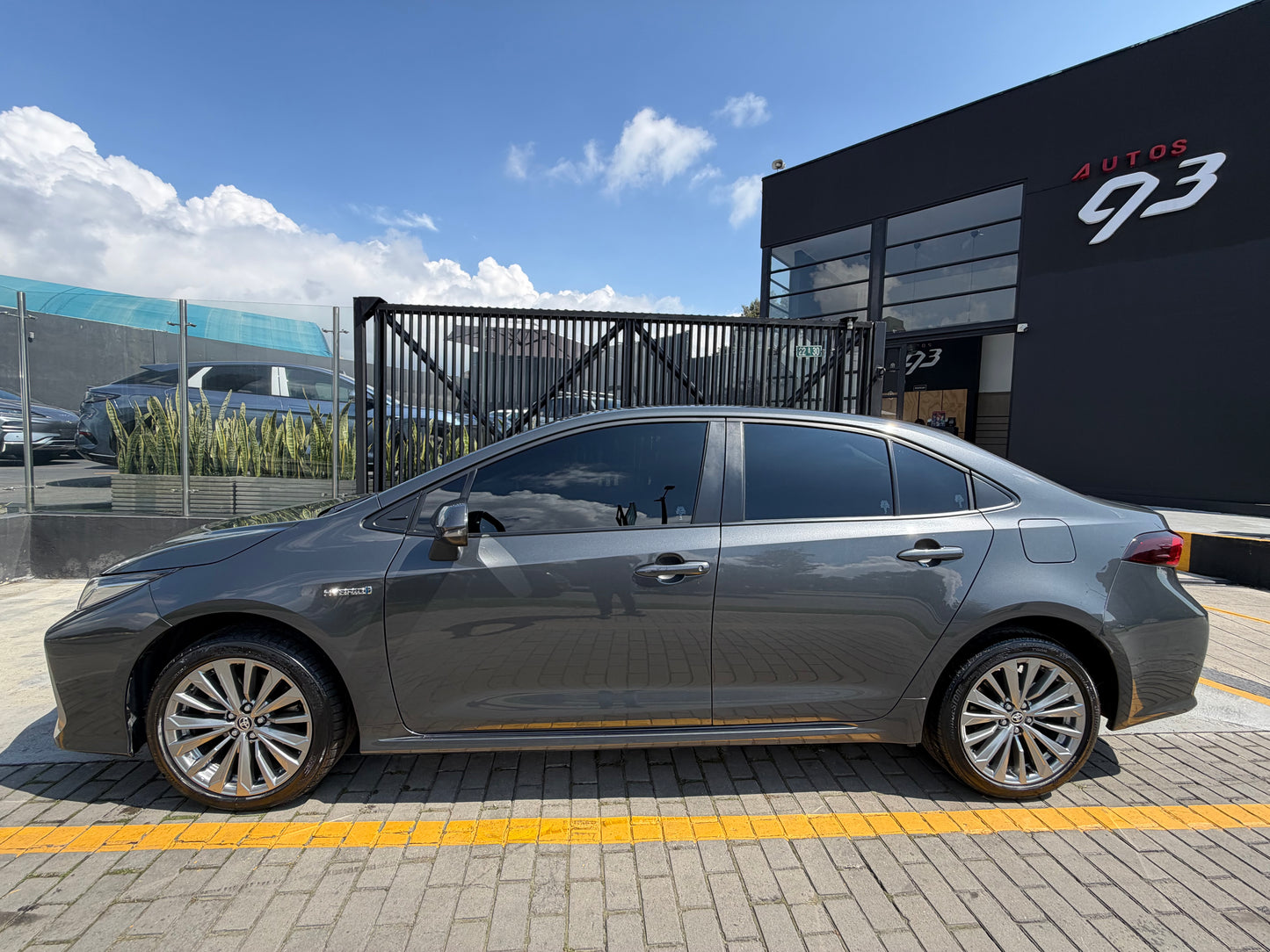 Toyota Corolla XEi Hybrid Modelo 2024 - Autos 93