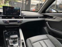 Cargar imagen en el visor de la galería, Audi A4 40 TFSI Hibrido Modelo 2023

