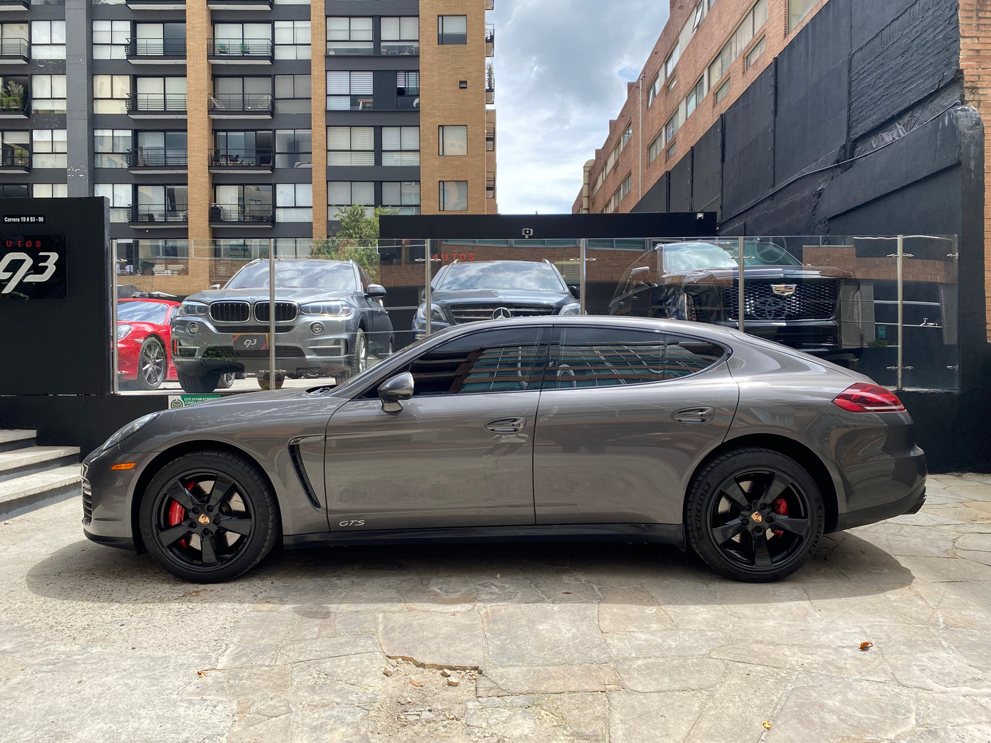 Porsche Panamera GTS Modelo 2015