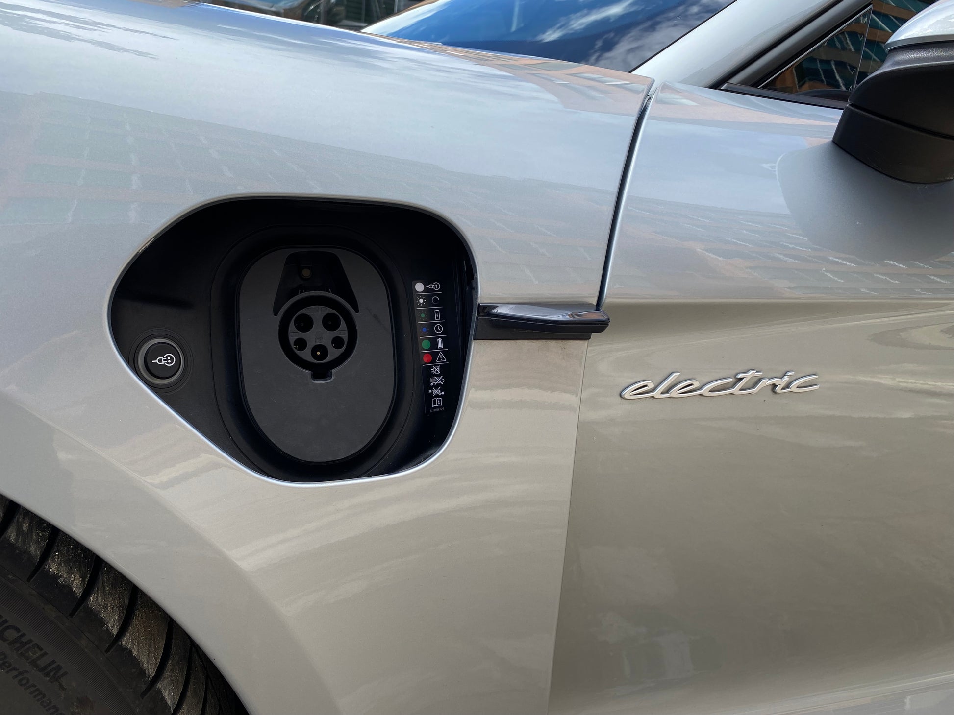 Porsche Taycan Modelo 2022 - Autos 93