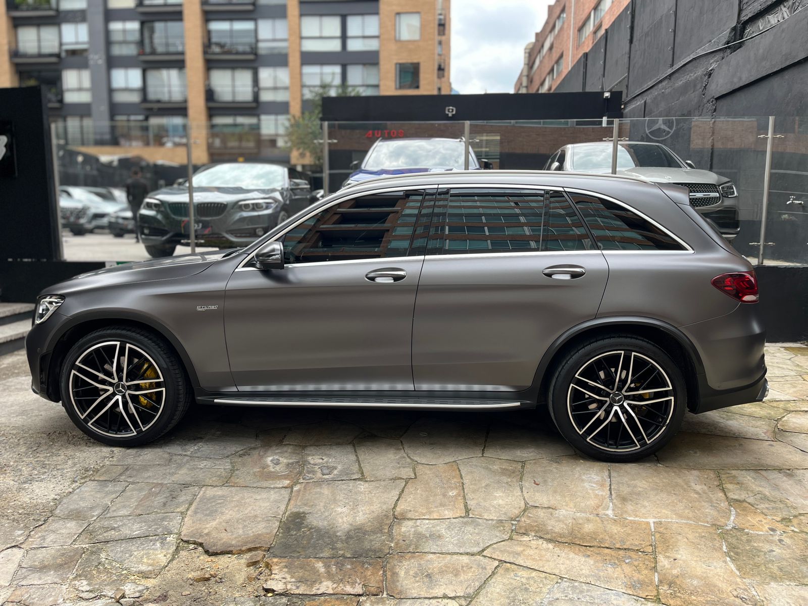 Mercedes-Benz GLC 43 AMG 4MATIC Modelo 2020 - Autos 93