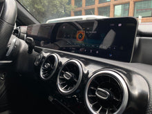 Cargar imagen en el visor de la galería, Mercedes-Benz CLA 180 Modelo 2020
