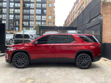 Cargar imagen en el visor de la galería, Chevrolet Traverse RS Modelo 2023
