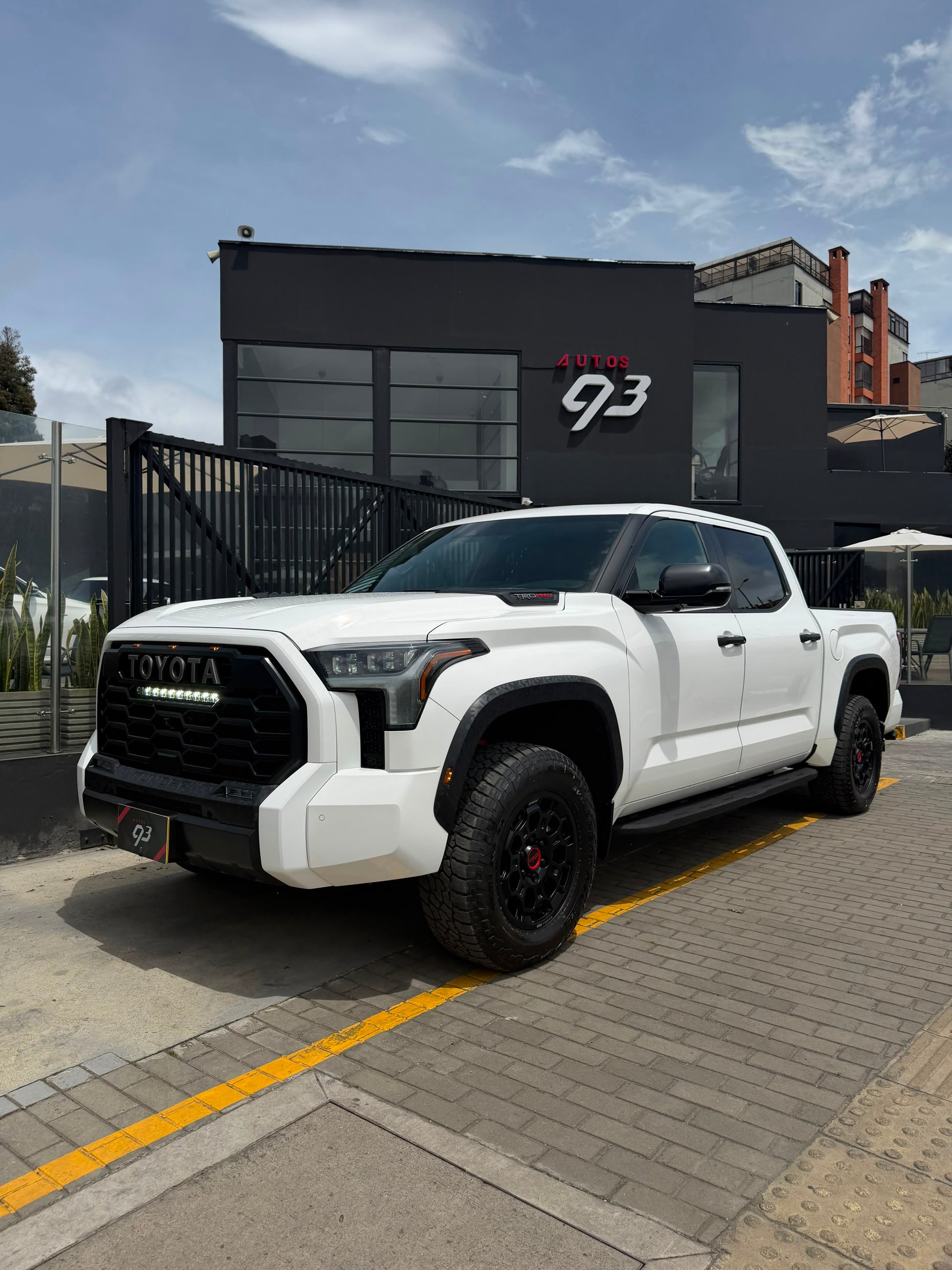 TOYOYA TUNDRA TRD PRO GASOELEC 2024 - Autos 93