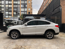 Cargar imagen en el visor de la galería, BMW X4 xDrive20I Modelo 2016
