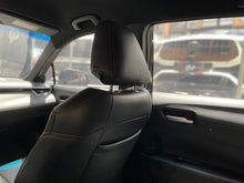 Cargar imagen en el visor de la galería, Toyota Corolla Cross XEI Híbrida Modelo 2022
