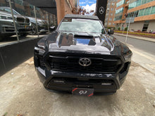 Cargar imagen en el visor de la galería, Toyota Tacoma TRD Pro Híbrida Modelo 2025
