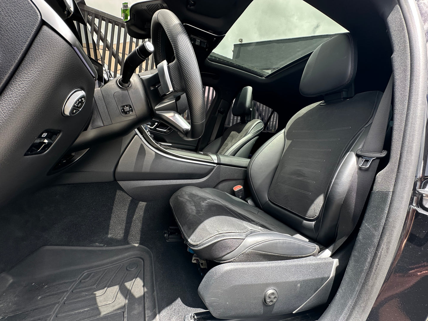 Mercedes-Benz GLC 300 4MATIC Modelo 2025