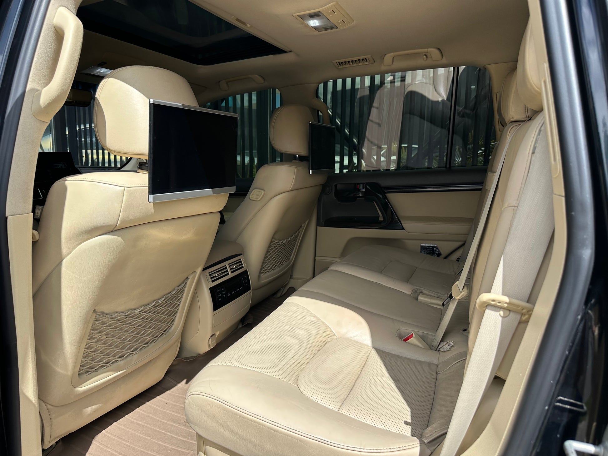 Toyota Land Cruiser 200 VX V8 Executive Lounge modelo 2017 - Autos 93