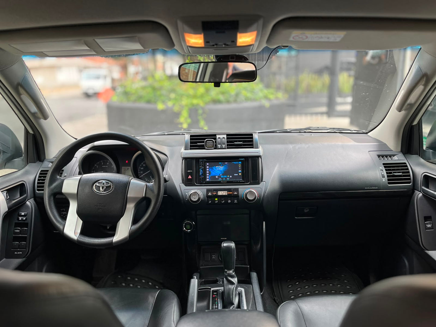 Toyota Prado TX 4.0 Gasolina Modelo 2014 - Autos 93