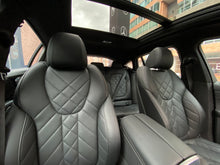 Cargar imagen en el visor de la galería, BMW X6 M50I Modelo 2023

