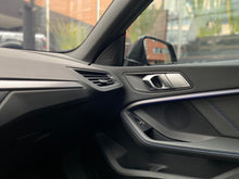 Cargar imagen en el visor de la galería, BMW M235I xDrive Gran Coupé Modelo 2023
