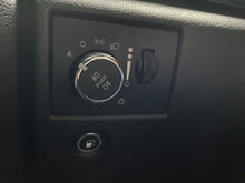 Cargar imagen en el visor de la galería, Jeep Grand Cherokee Laredo Modelo 2019
