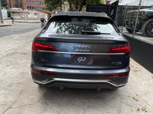 Cargar imagen en el visor de la galería, Audi Q5 Sportback Híbrida Modelo 2023
