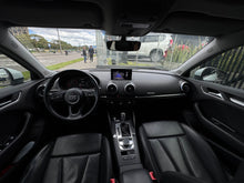 Cargar imagen en el visor de la galería, Audi A3 Sportback Modelo 2019
