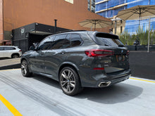 Cargar imagen en el visor de la galería, BMW X5 M50I Modelo 2023
