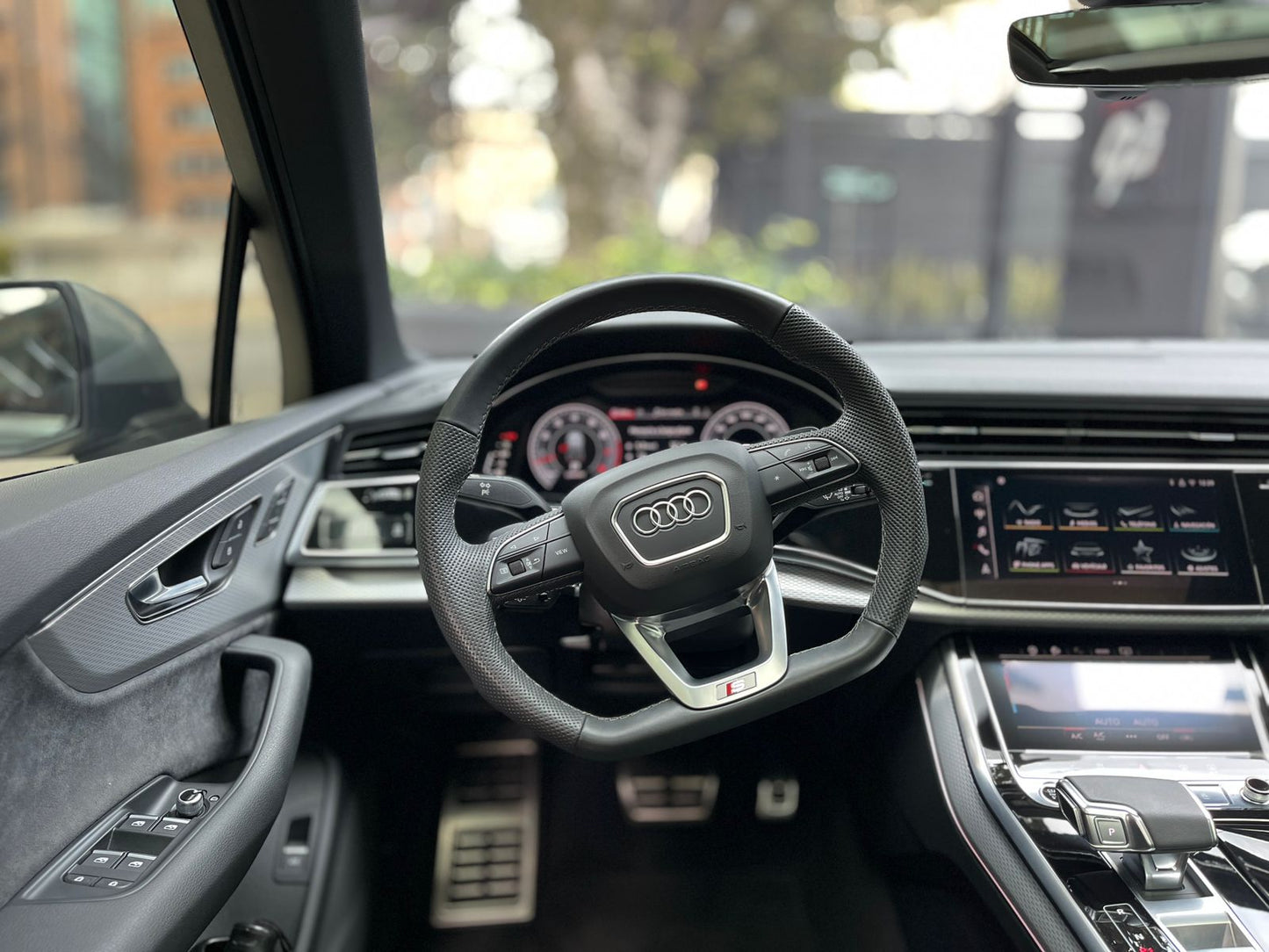 Audi Q7 Modelo 2025 - Autos 93