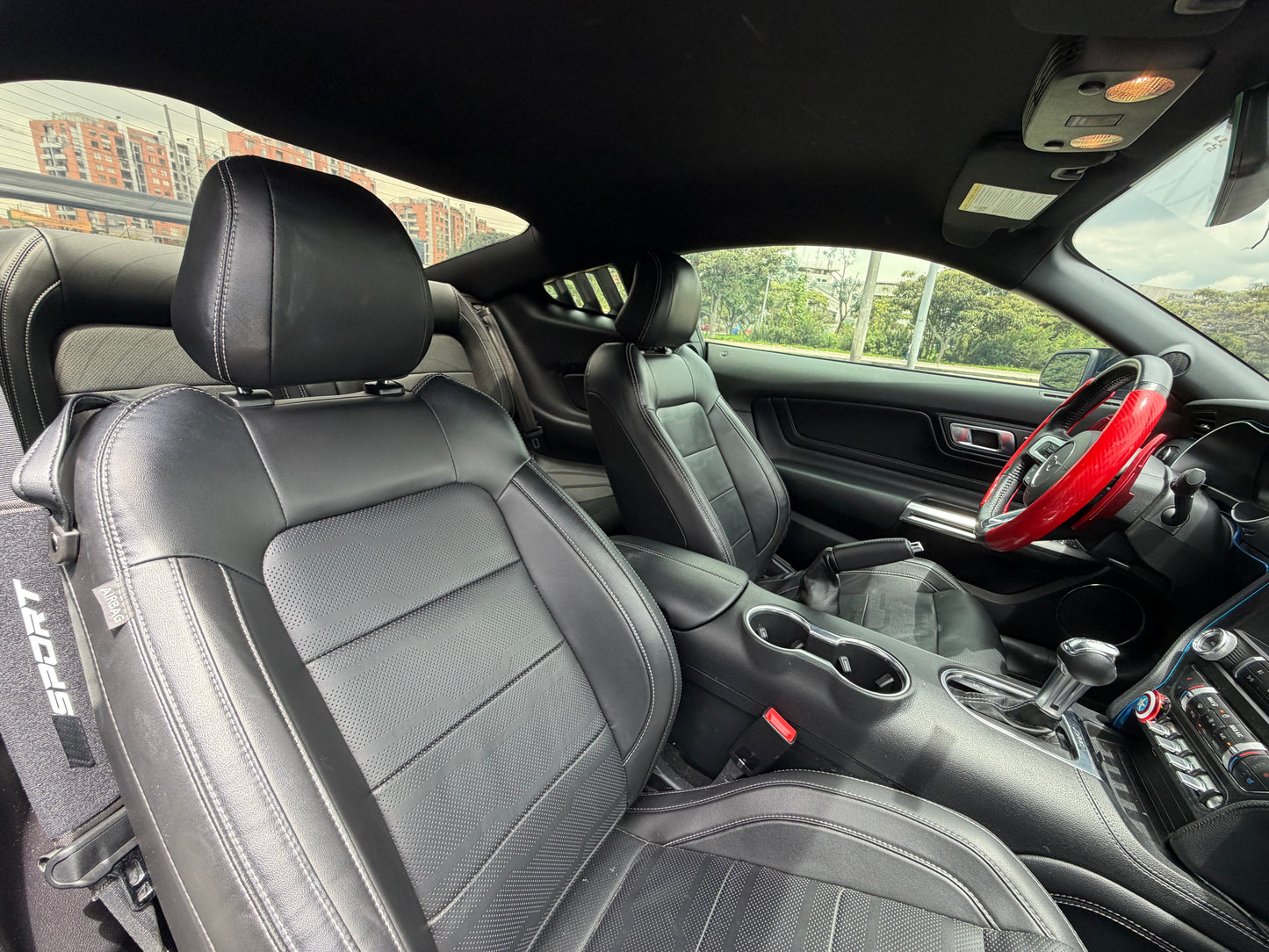 Ford Mustang GT Modelo 2022 - Autos 93