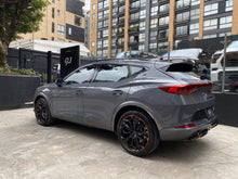 Cargar imagen en el visor de la galería, Cupra Formentor Híbrido Modelo 2024
