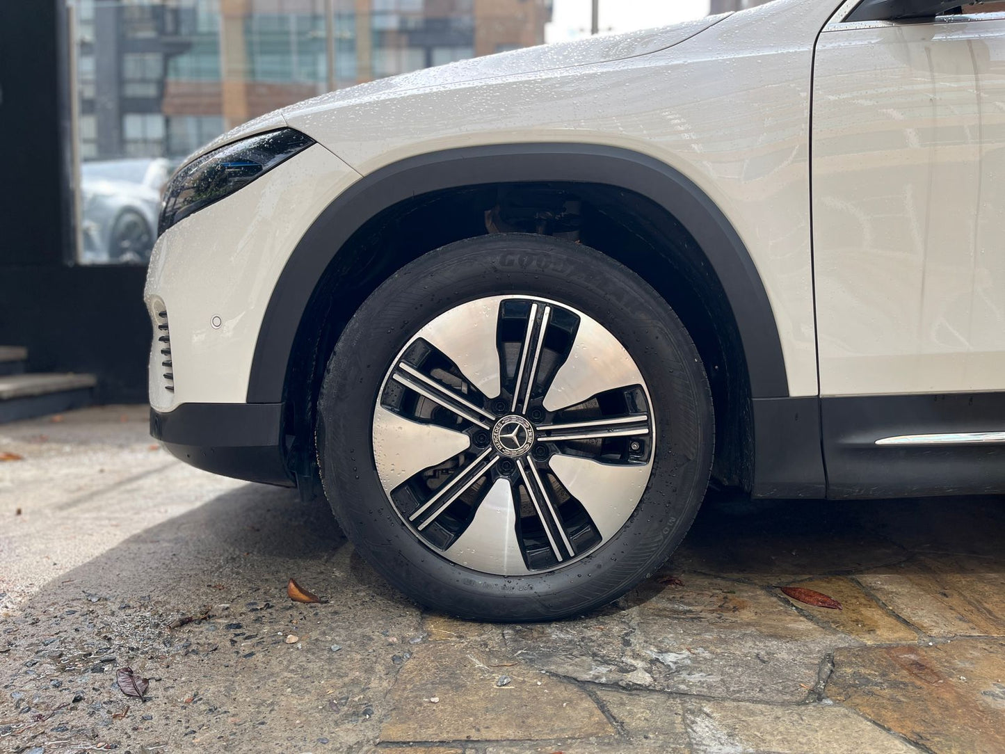 Mercedes Benz EQB260 Modelo 2024