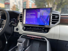 Cargar imagen en el visor de la galería, Toyota Sequoia Capstone Hibrida Modelo 2025
