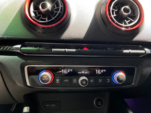 Cargar imagen en el visor de la galería, Audi RS3 Sedán Modelo 2018
